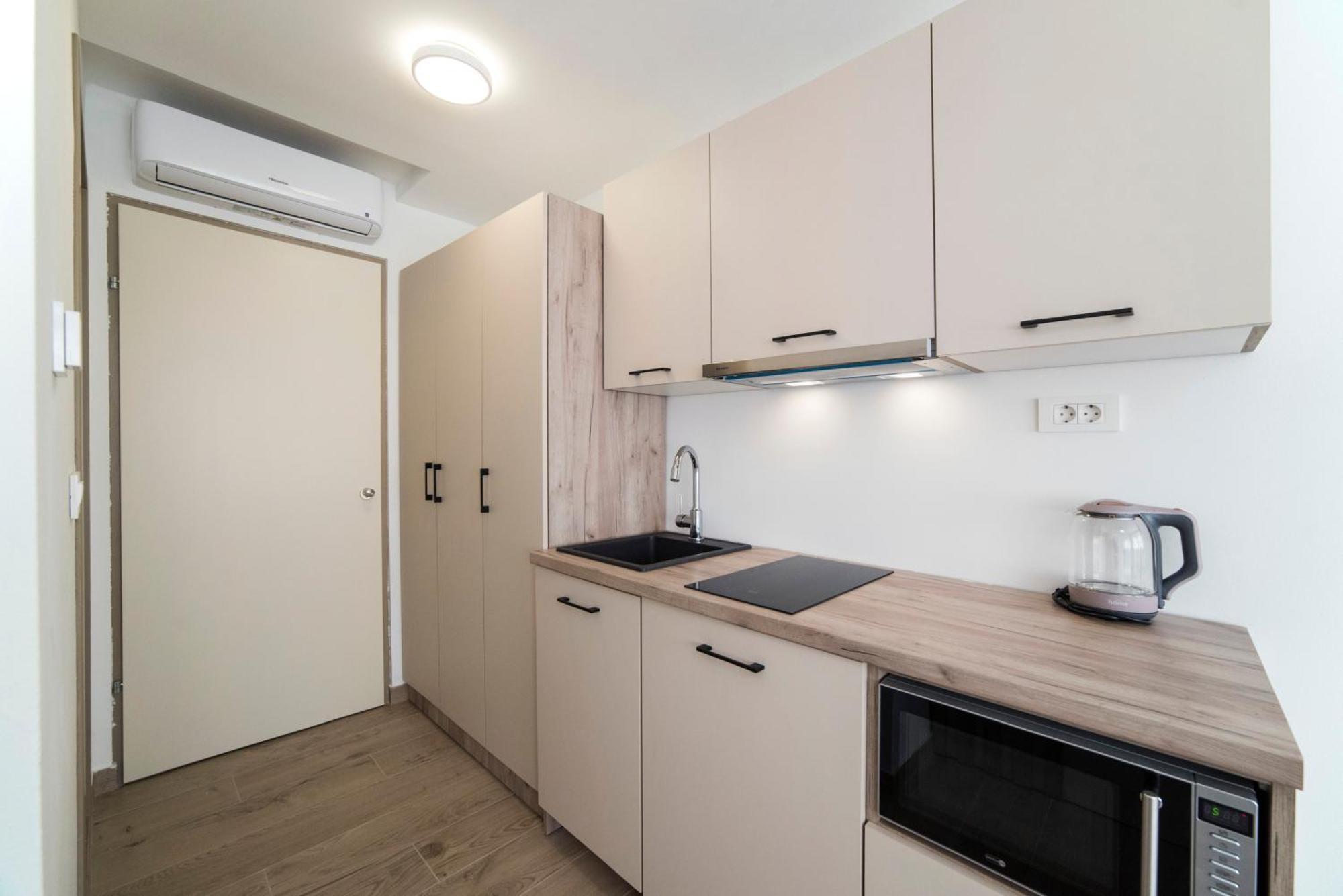 זאגרב Apartments Pamer, 4Th Floor, No Elevator מראה חיצוני תמונה