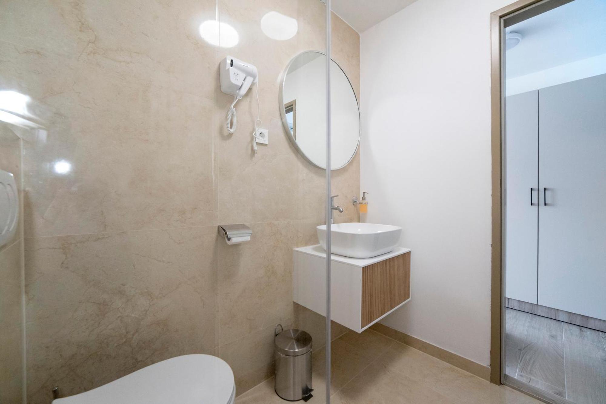 זאגרב Apartments Pamer, 4Th Floor, No Elevator מראה חיצוני תמונה